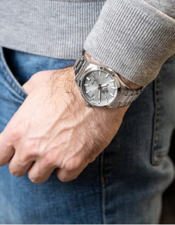 Casio Edifice  EFV-100D-8A